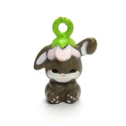 Hasbro Bunny Bunch Charmkins Keychain With Petal Pusher -Hasbro Shop Brown charmkins bunny bunch miniature toy