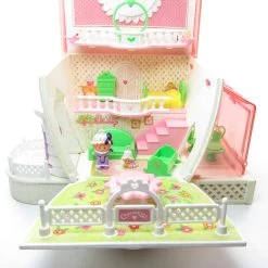 Hasbro Charmkins Jewelry House Garden Play Set With Furniture, Blossom, Lil Tulip And Accessories -Hasbro Shop Jewelry house charmkins dollhouse toy charms