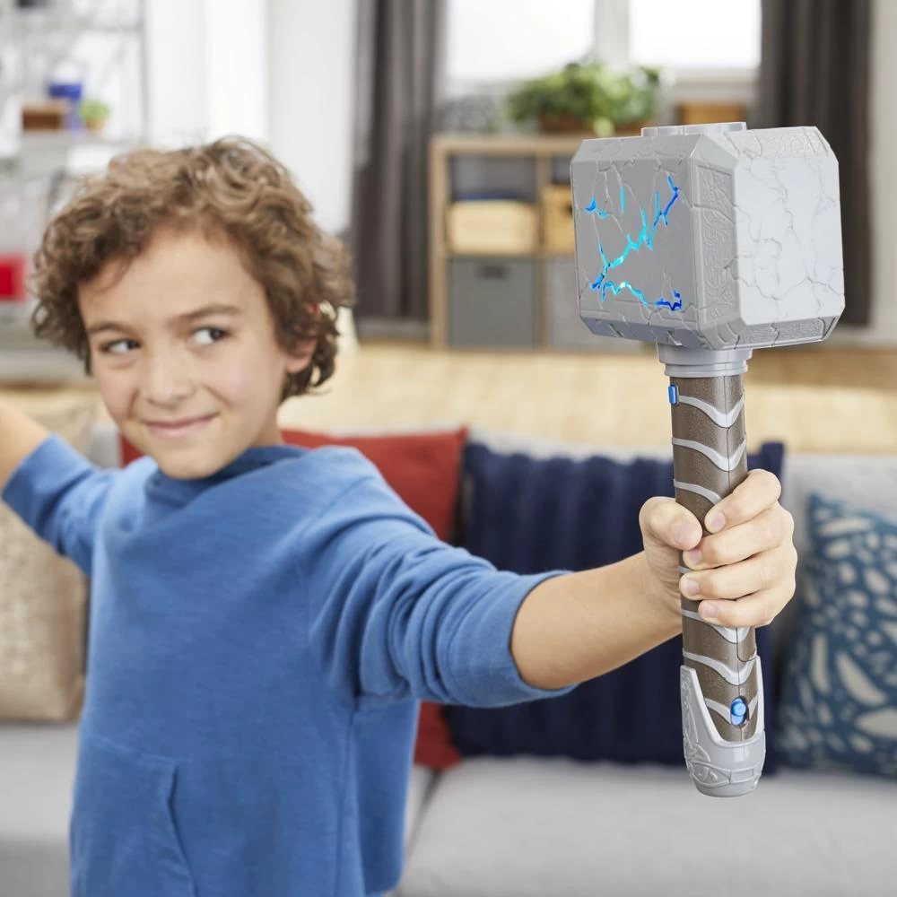 Hasbro Marvel Studios’ Thor: Love And Thunder Mighty FX Mjolnir Electronic Hammer 7 Hasbro Marvel Studios’ Thor: Love And Thunder Mighty FX Mjolnir Electronic Hammer - Image 5